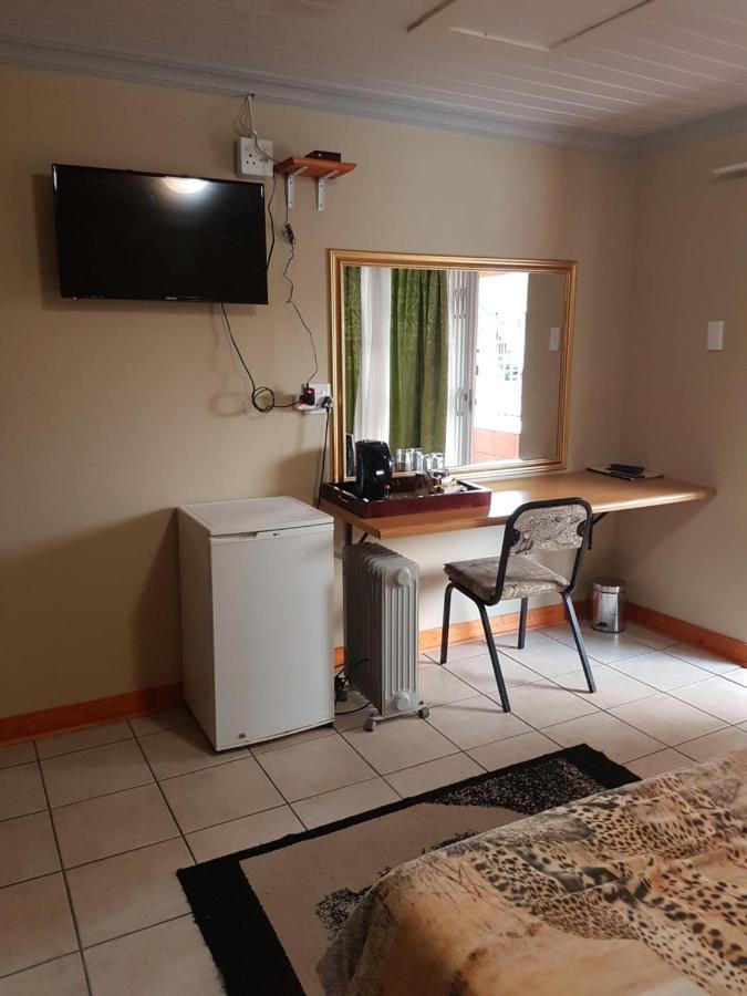 African Elephant Guesthouse Germiston Exterior foto